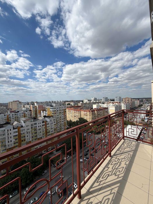 Продаж 1-кімнатної квартири з базовим ремонтом у ЖК «20 Перлина» (KADORR) Сахарова