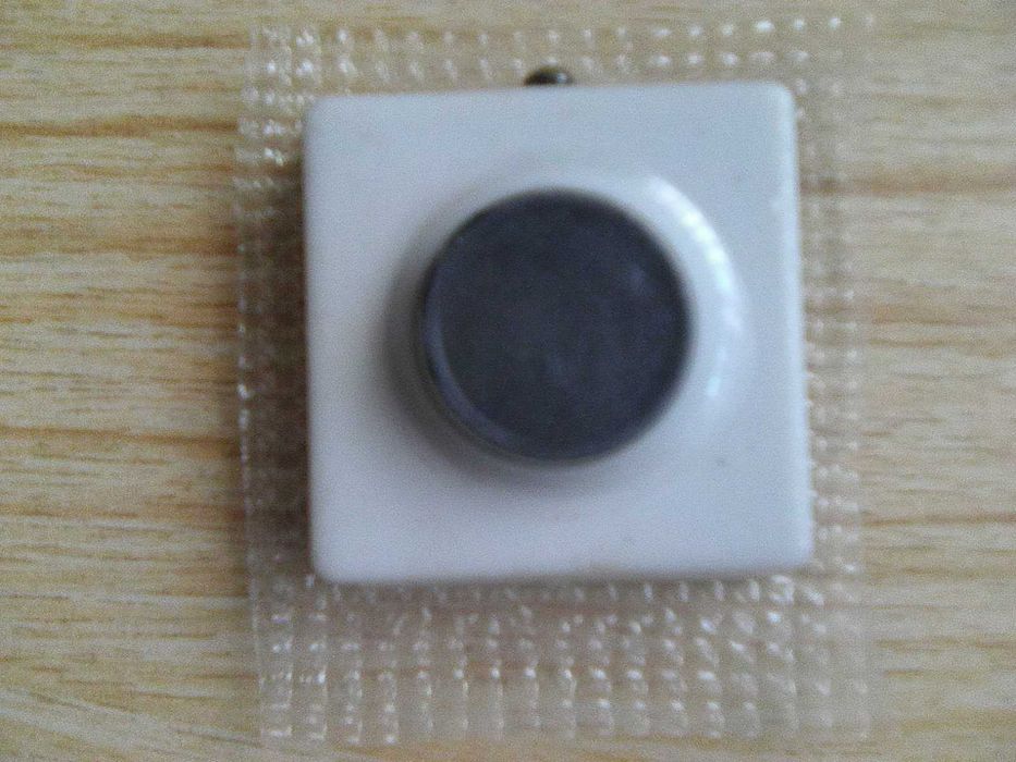 Єлектричний дзвінок для дверей. Новий.