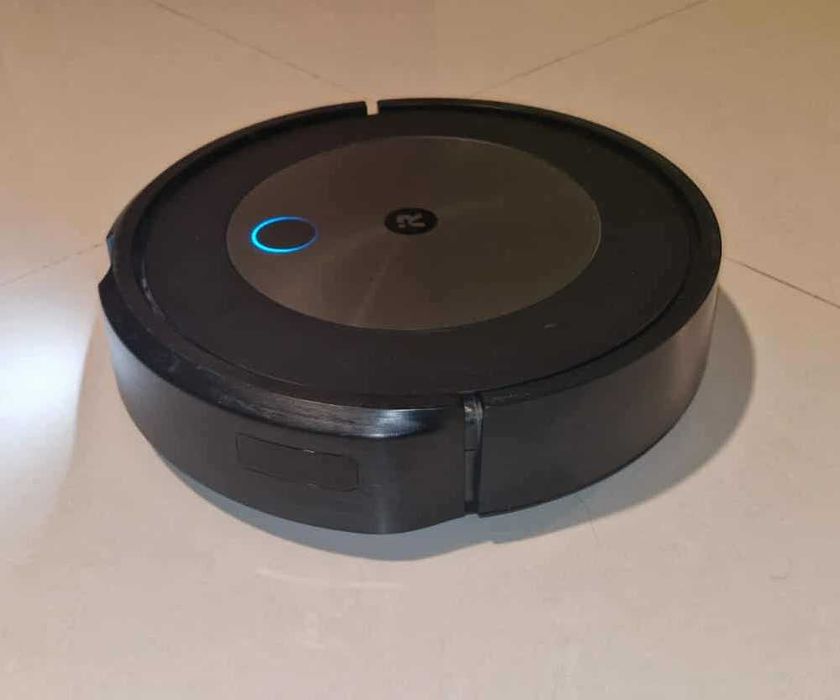 Idealne na prezent Robot sprzątający iRobot Roomba j7+