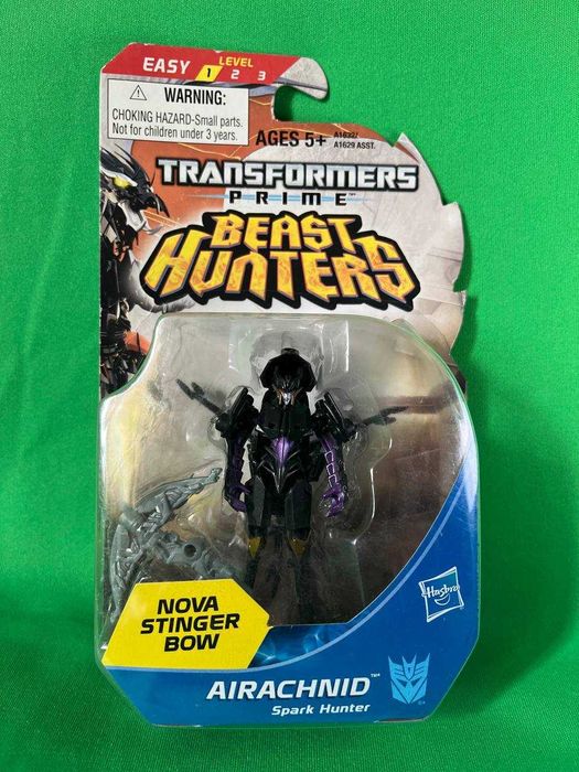 Optimus Prime  Smokescreen  Airachnid  Vehicon  Hyperspeed Wheeljack  Predaking Bulkhed Soundwave   Bumblebee Smokescreen Knock Out   Fallback -Hasbro