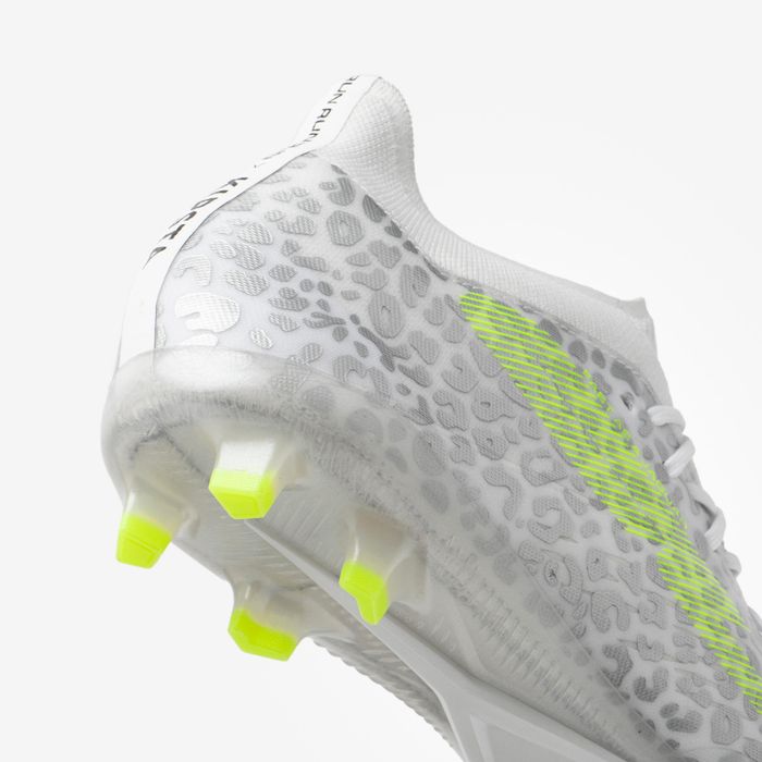 Chuteiras de Futebol Adulto CLR ELITE FG JAGUAR BOOST Cinzento