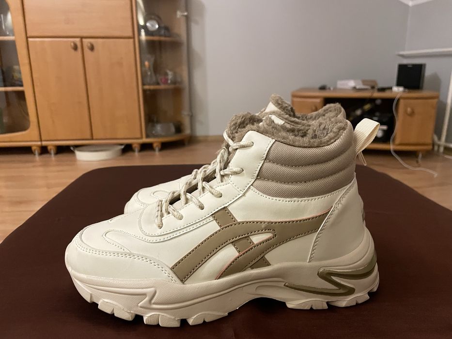 Damskie botki ocieplane