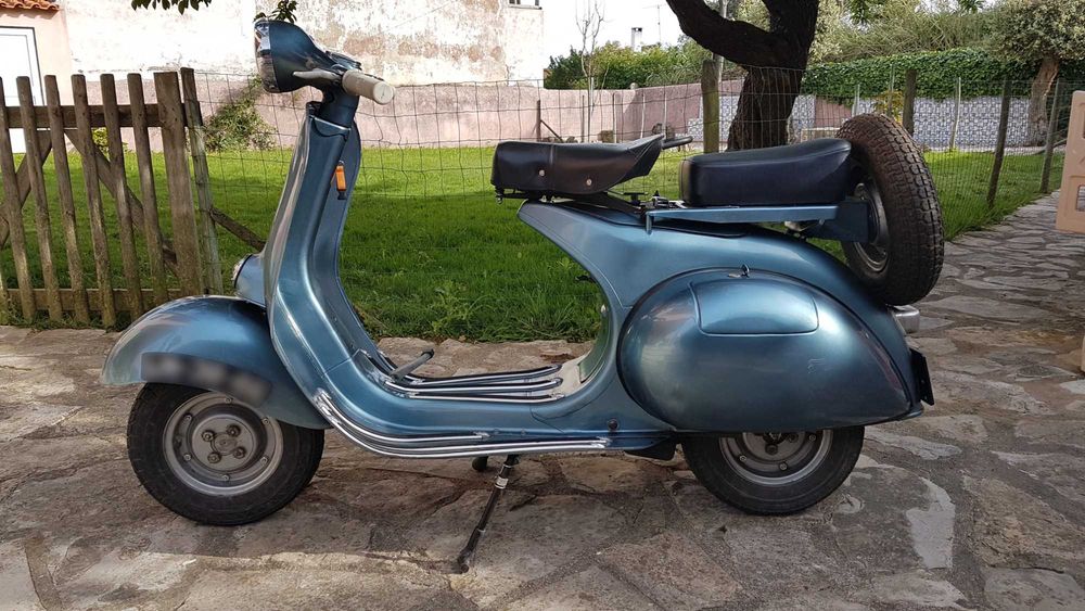 Aluguer de Vespa Clássica VB1T - 1958