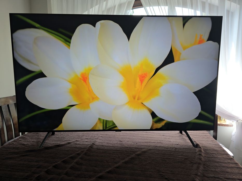 Tv Samsung  75 cali 4K,  z małą wadą