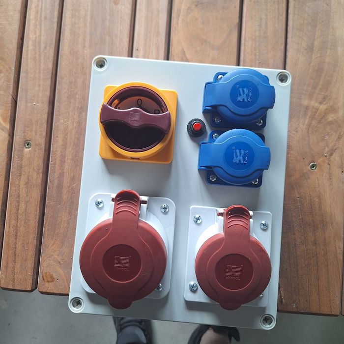 Rozdzielnia R-BOX 240 IP44