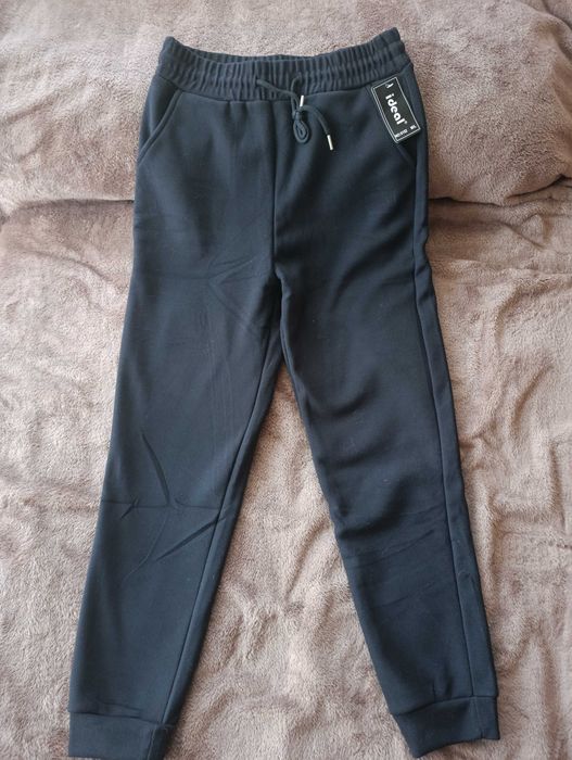 Spodnie dresowe damskie ocieplane, czarne r. M/L