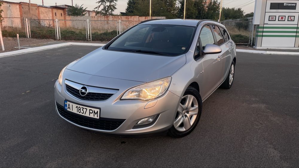 Продам Опель астра 1.6