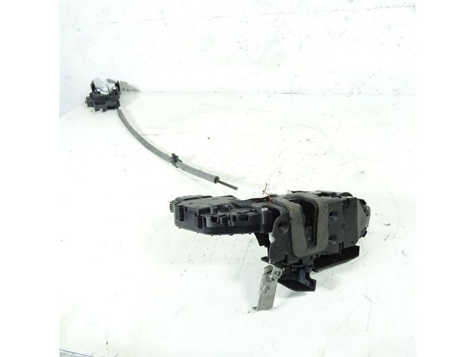 FORD S-MAX ZAMEK DRZWI PRAWY PRZÓD 8S7AA21812FA