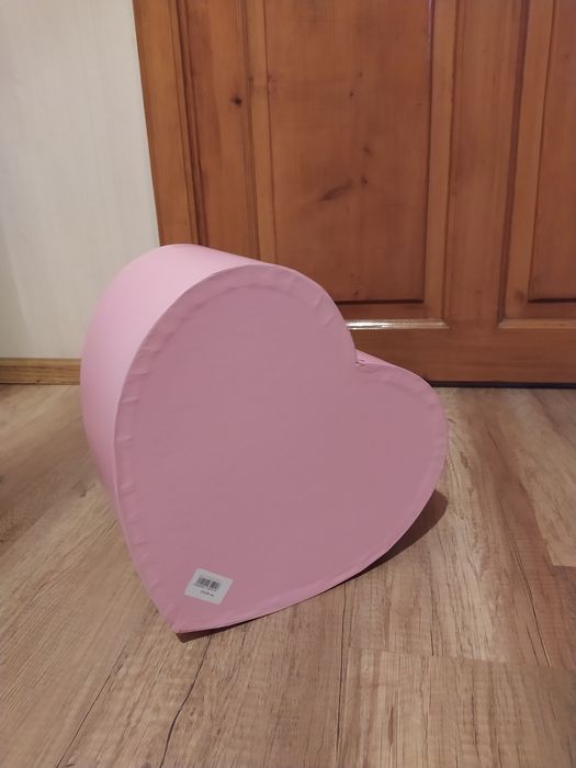 Подарункова коробка