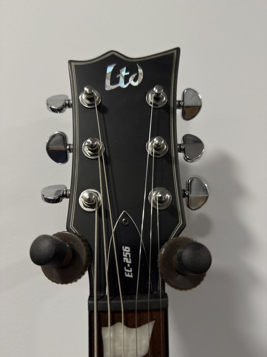 Електрогітара LTD EC-256 BLK