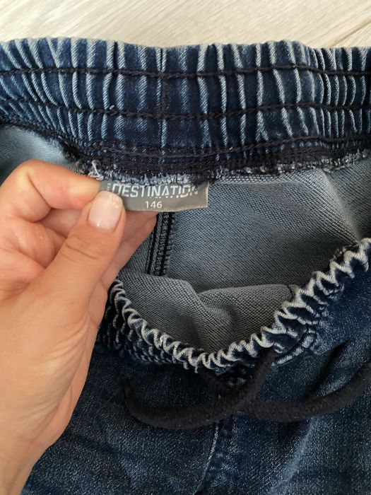 Джинси,спортивні та котонові штани на9-10 років