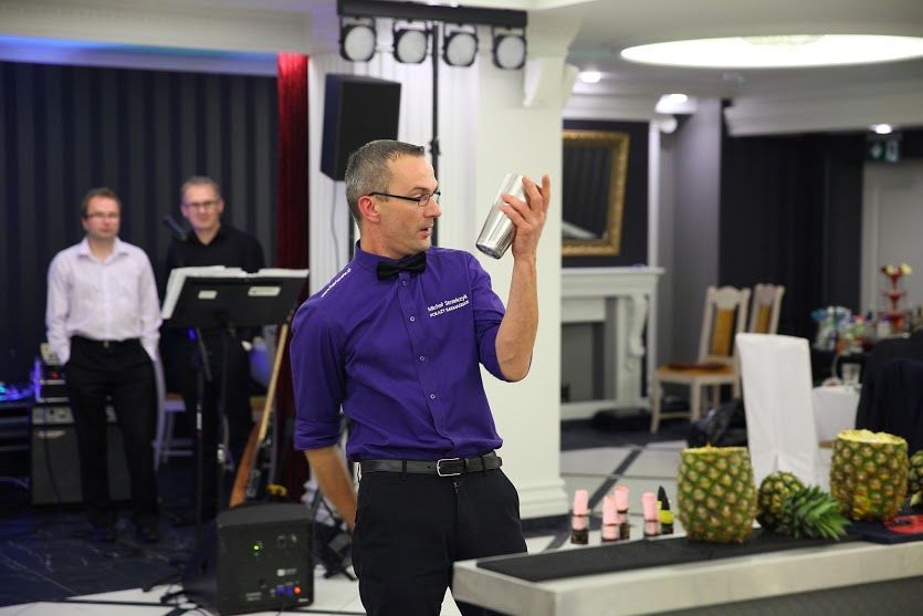 Pokazy barmańskie - Obsługa wesel - Barman na wesele !