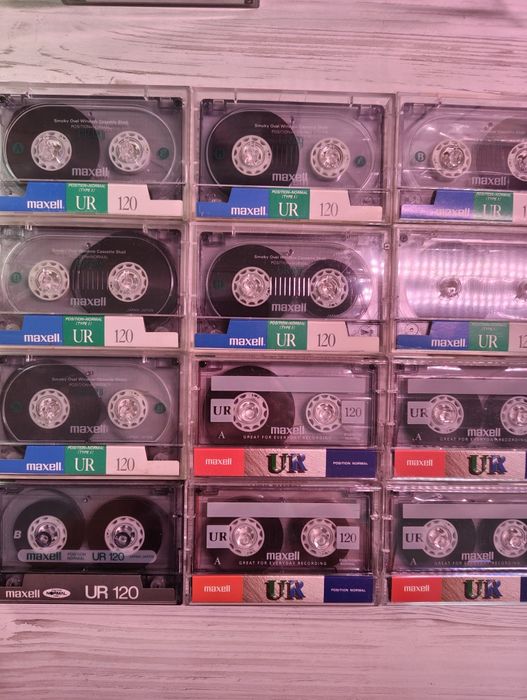Maxell  UR 120  аудіокасети