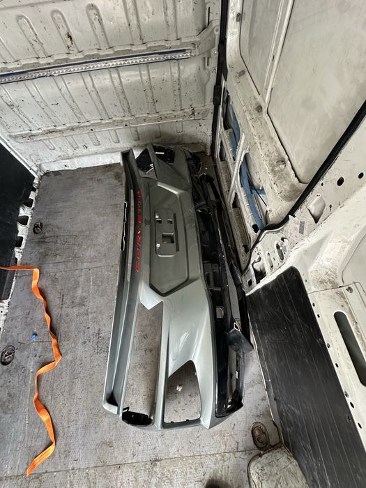 Zderzak tyl Chevrolet Corvette C8  tylny stingray