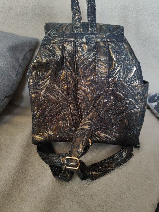 Plecaczek dość pojemny