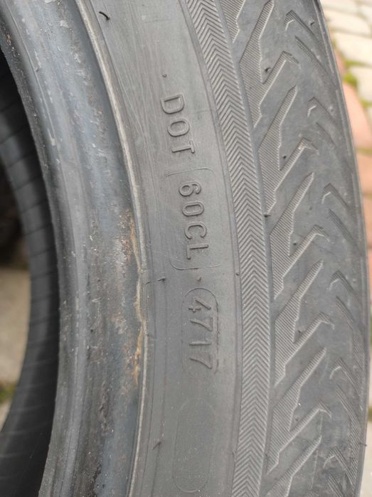 Sprzedam opony zimowe Nokian 205/60/R16 - 2 szt.