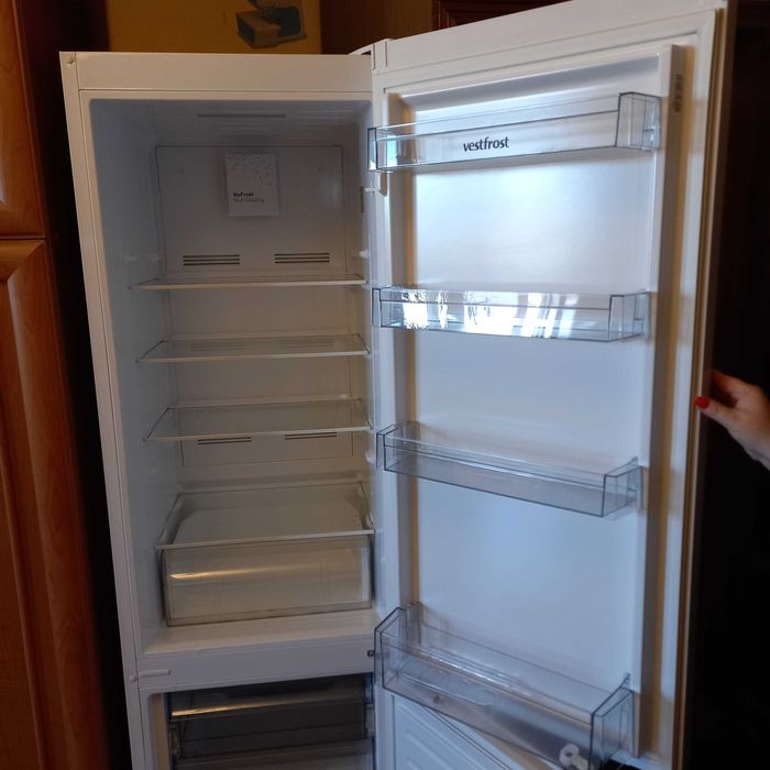 холодильник Vestfrost