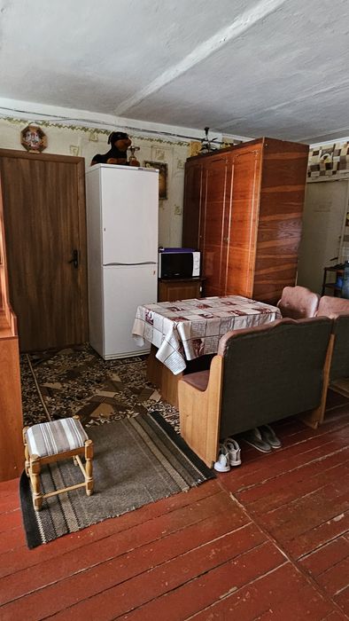 Продається кімната в гуртожитку в центральній частині міста Рожище.