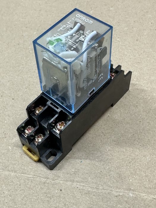 Реле 12в 8 контактів 12V 10A 8pin (2 open 2 close) 13F-LY2NJ-12VDC