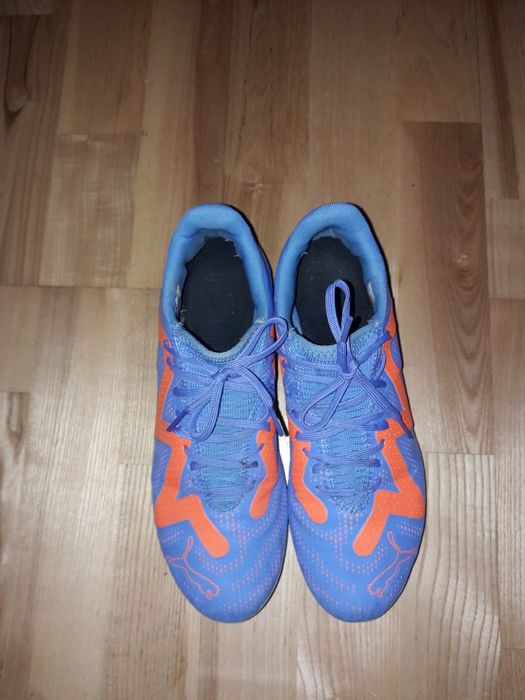 korki piłkarskie PUMA FUTURE PLAY roz 40.5