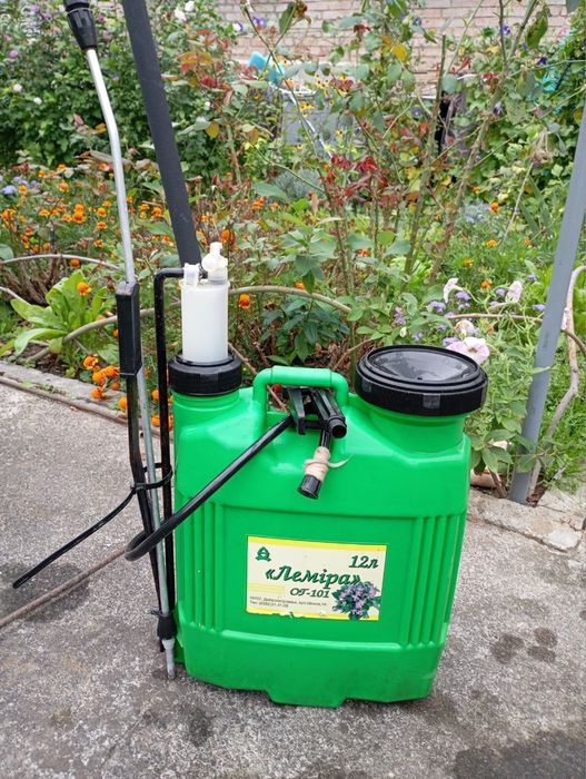 Обприскувач 12л ранцевий
