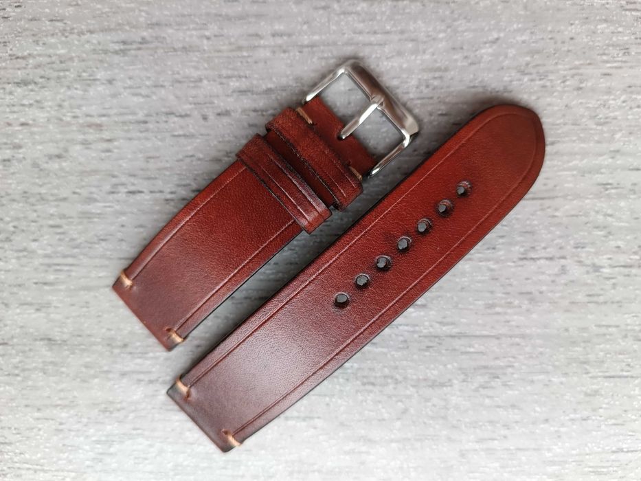 Mahoniowy skórzany pasek zegarka 22 mm złote akcenty