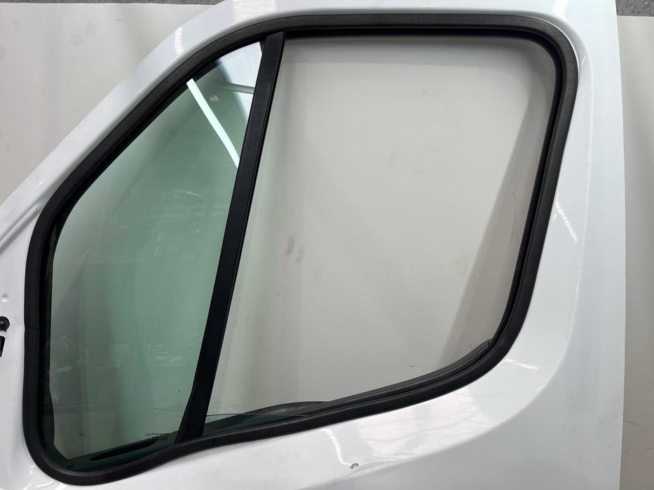 Porta frontal esquerda Renault Master III/ Opel Movano III (2017)