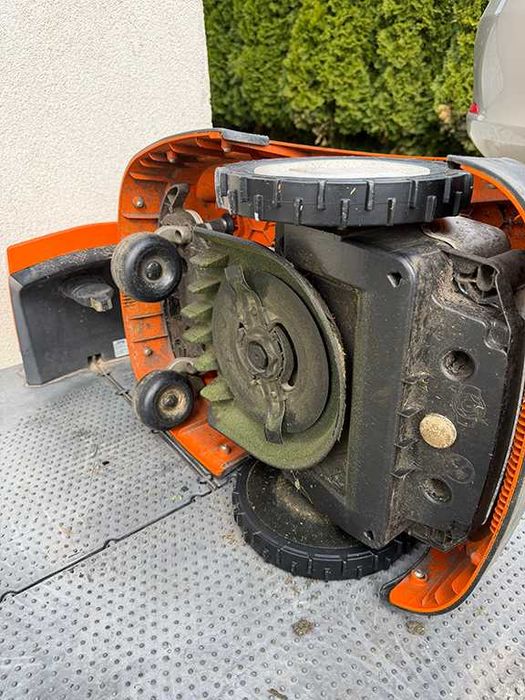 Robot koszący Stihl iMOW 422P