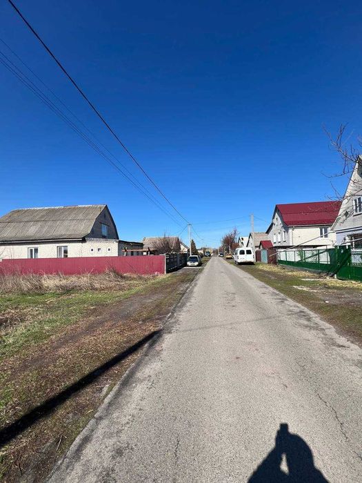 Продам ділянку 16 соток в центрі района Киїнки !