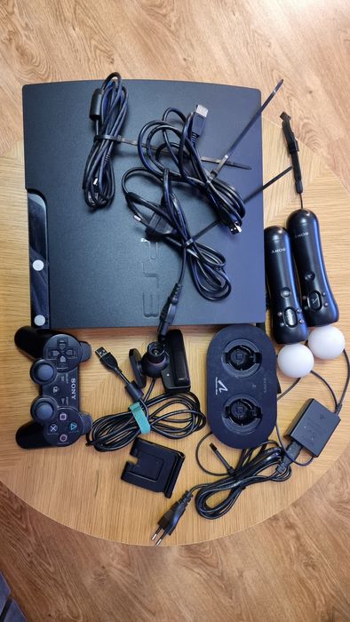 Konsola PS3 dysk 500GB zestaw kamera,pad,move x2 z ładowarką + kable