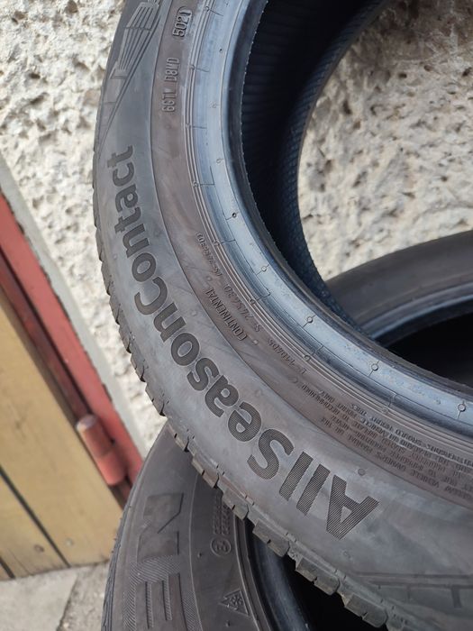 Pojedyncza opona Continental AllsesonsContact 175/65/15 84H