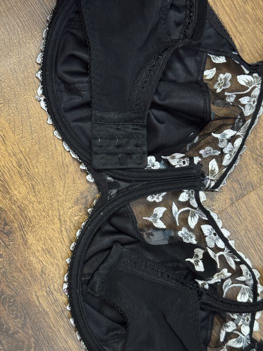 Шикарний бюст fantasie 85k 16h