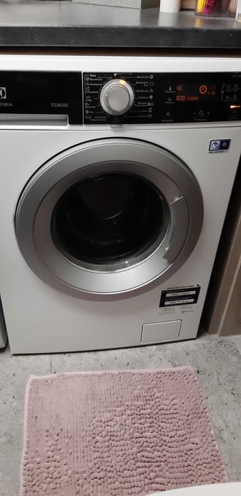 Pralka ELECTROLUX  STEAMCARE - 8kg  1200obr.   EWF 1287 EMW na części.