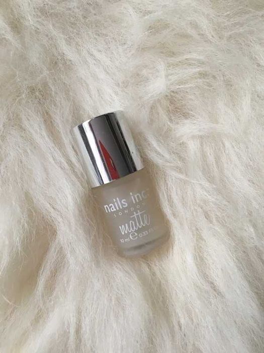 Matujący lakier do paznokci Matte nails INC