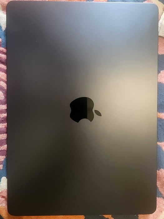 MacBook Air 13'' M4 2025 - Meia-noite - 16GB/256GB - Como Novo c/ fatura