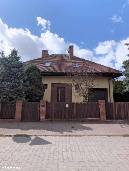 BEZPOŚREDNIO: Komfortowy dom wolnostojący pod Wrocławiem – Krzeptów