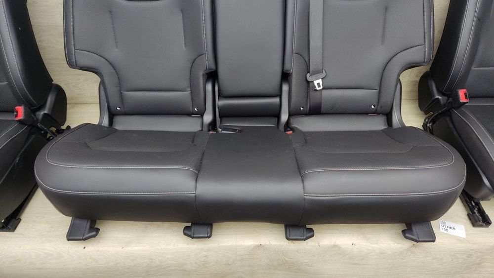 Сидіння водія пасажира з AirBag диван задній Kia EV6 2021-