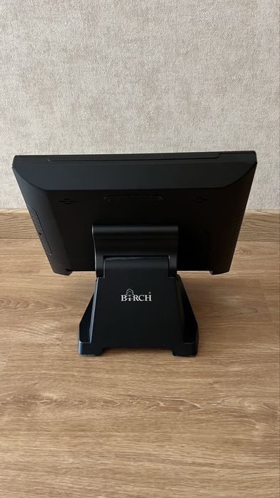 POS BIRCH G15 - SSD- 8gb ram- win11 pro- Estado novo