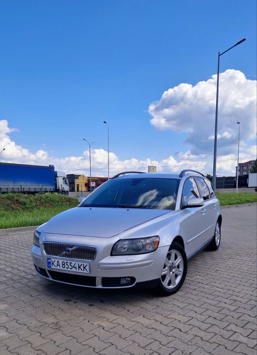 Продаю Авто Volvo v 50