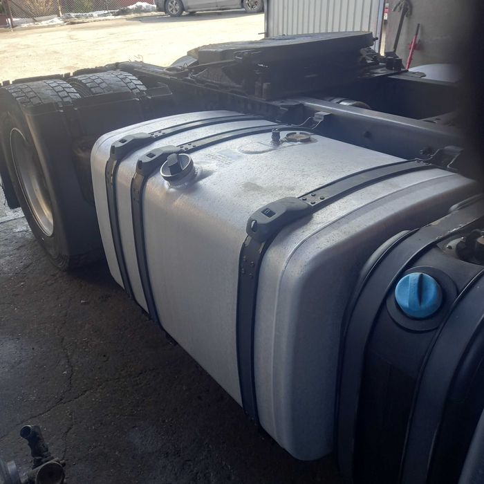 Zbiornik paliwa scania 550l