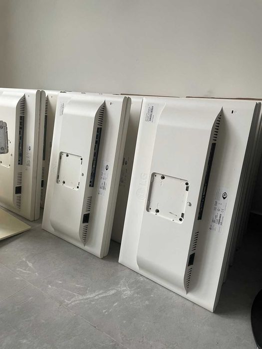 LG 24BK550Y-W 23.8" IPS Full HD з регульованою підставкою Є 30ШТ