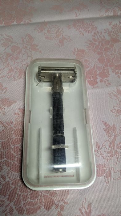 Бритвенный станок  Gillette,США