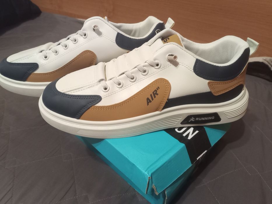 Кросівки, 43 розмір