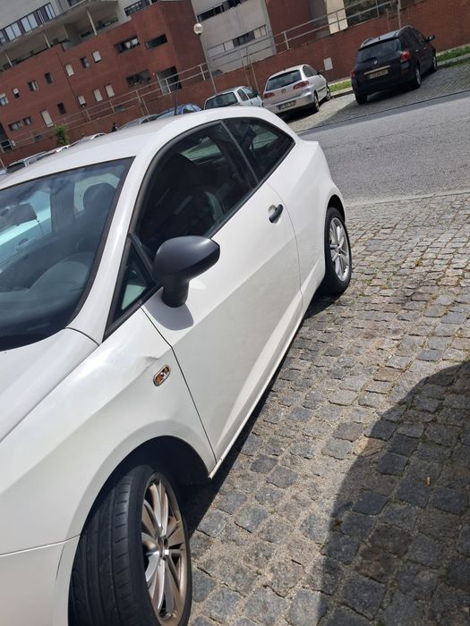 SEAT Ibiza 1.2 70cv (2011) – 178.000 km – Perafita