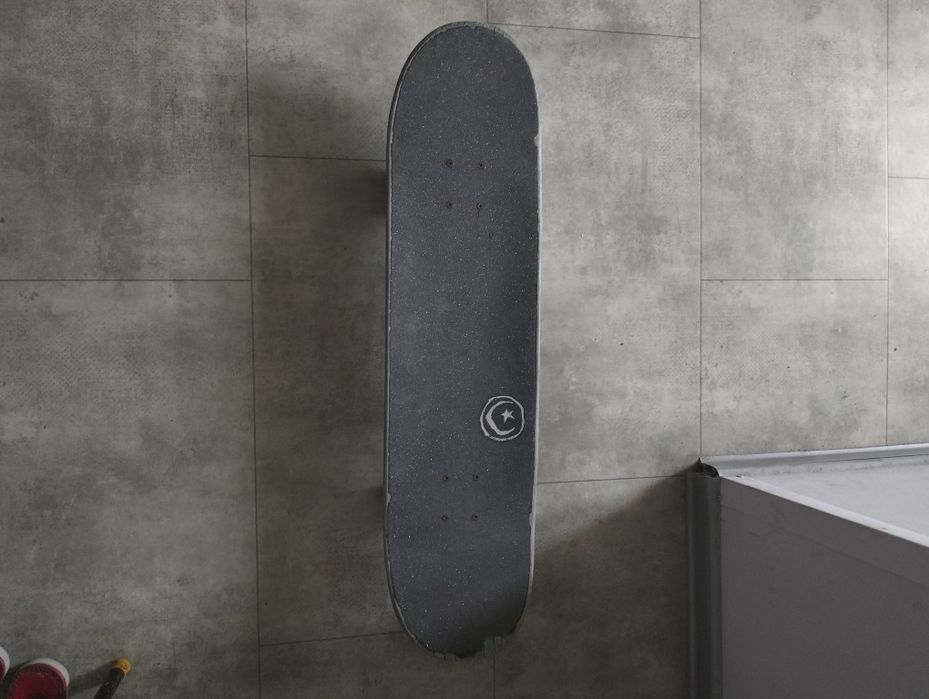 Skateboard deskorolka