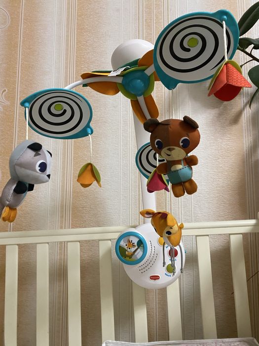 Мобіль Tiny Love лісові звірята