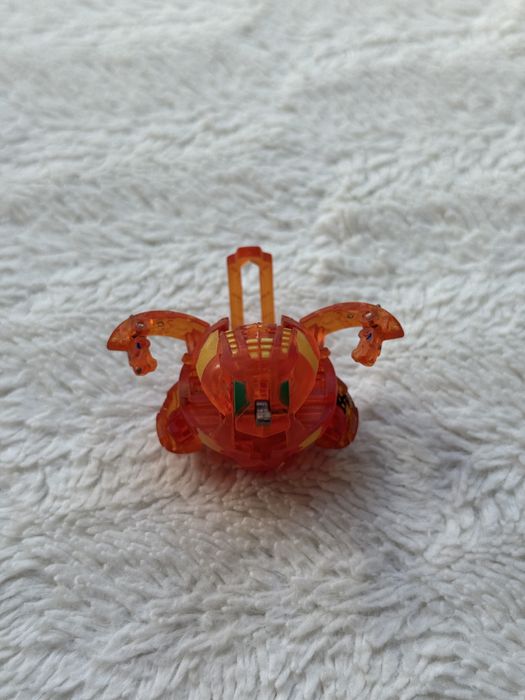 Bakugan Pyrus BakuSolar Hyper Dragonoid 650G