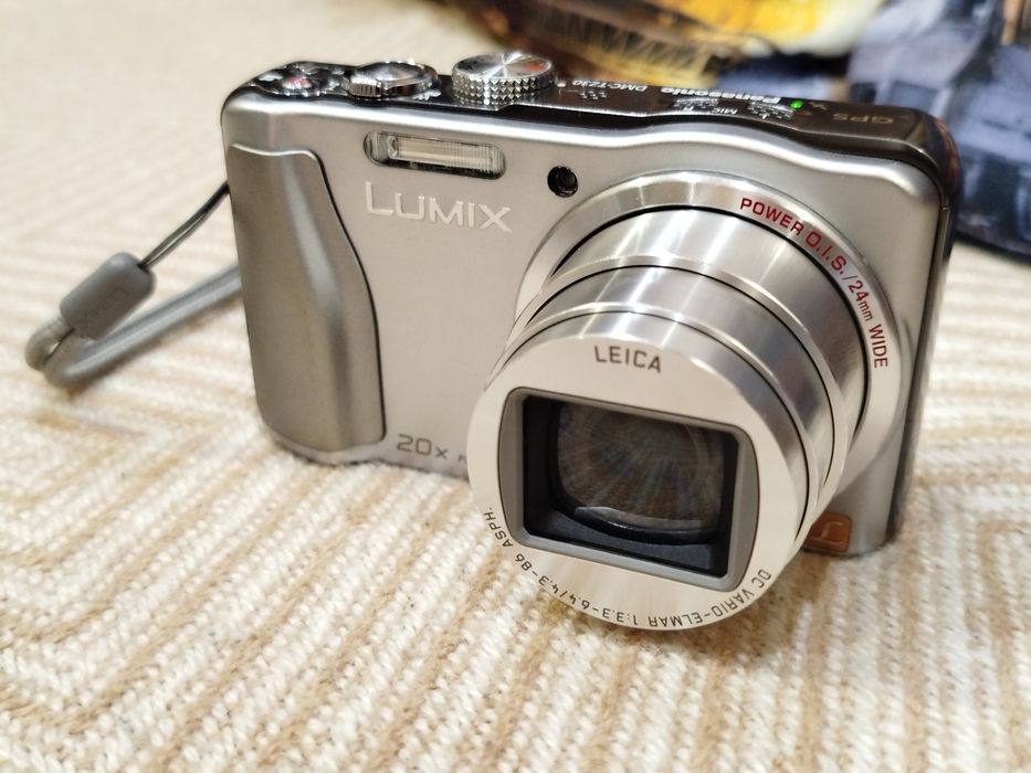 Легкий,компактний та зручний фотоапарат  Panasonic  Lumix TZ30