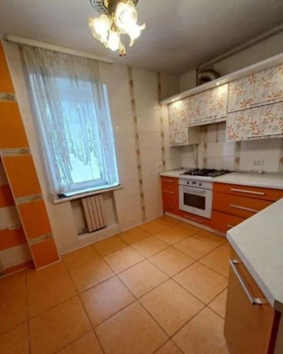 Продаж 2 кім.квартири вул. Фонтанська дорога хороший ремонт/газовий будинок-спец. проект (350-629)
