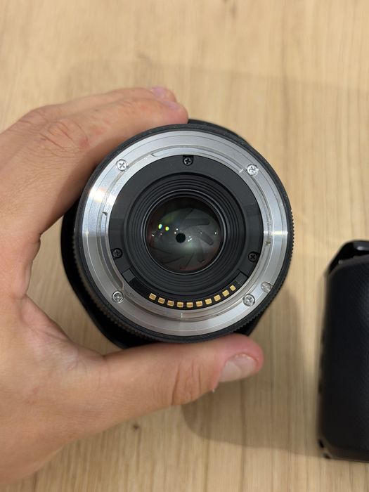 Zestaw Sony ZV-E10 + Sigma 16 mm f/1.4 + Rode Videomic Pro+